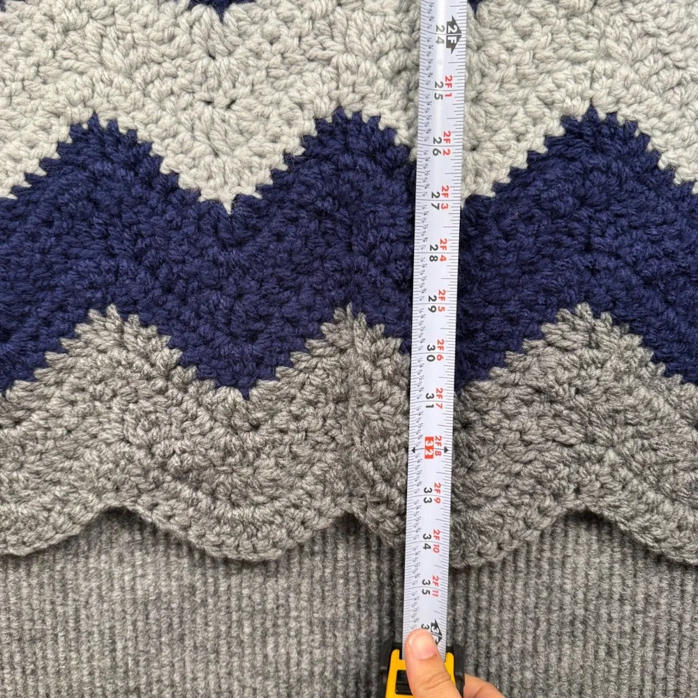 Handmade Crochet Baby Blanket Navy Chevron Ripple Scalloped Edge‎ 36x32 WP830